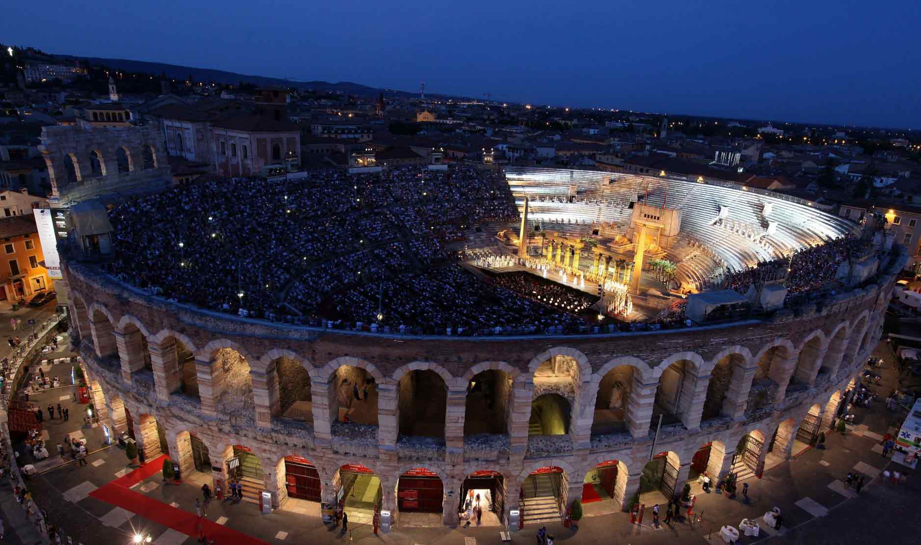 Arena di Verona, bene la stagione dei concerti