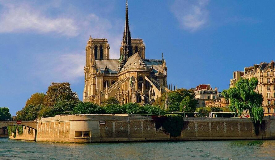 Advisory Mission alla Cattedrale di Notre Dame a Parigi